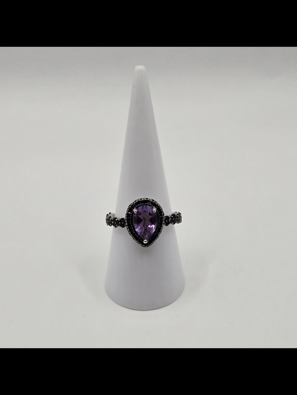 Sterling Silver 925 Pear-Cut Purple Ring – Vintage Style Halo